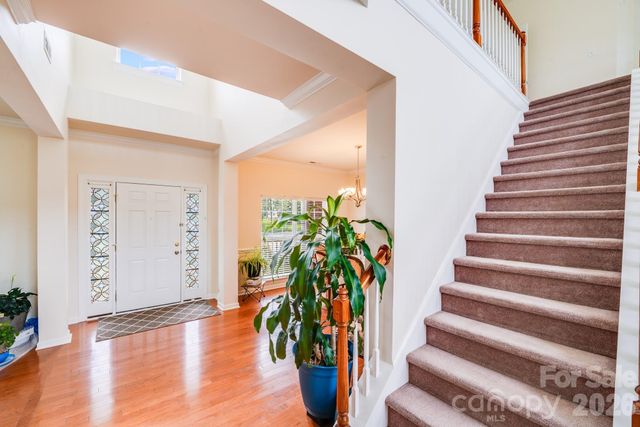 6227 Castlecove Road, Charlotte, NC 28278
