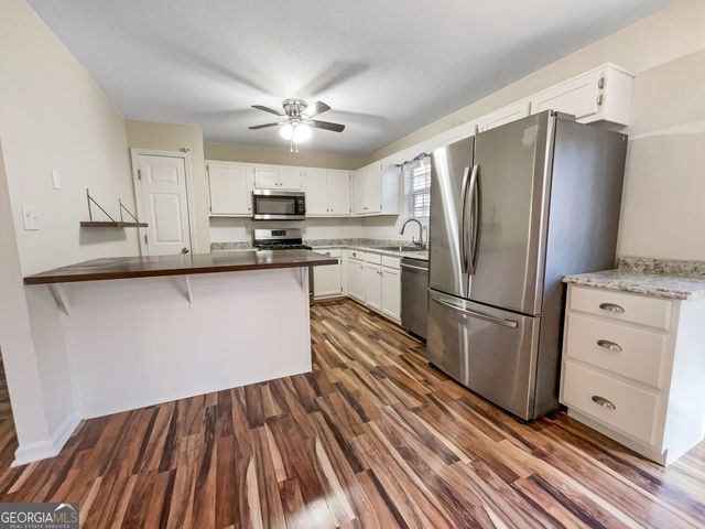 7614 Stonebush Way, Douglasville, GA 30134