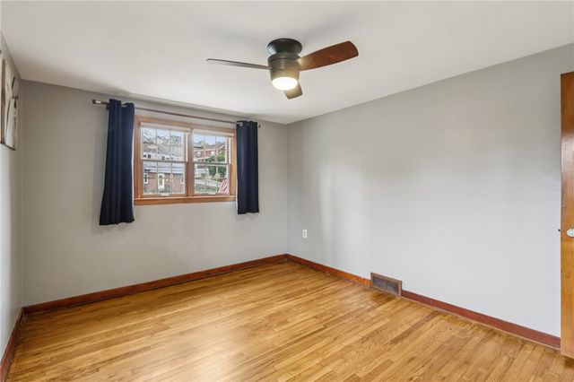 3027 Dwight Ave, Dormont, PA 15216