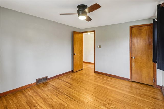 3027 Dwight Ave, Dormont, PA 15216