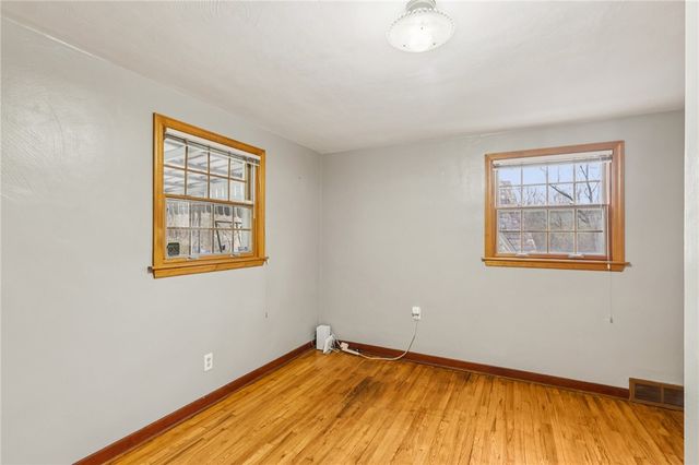 3027 Dwight Ave, Dormont, PA 15216