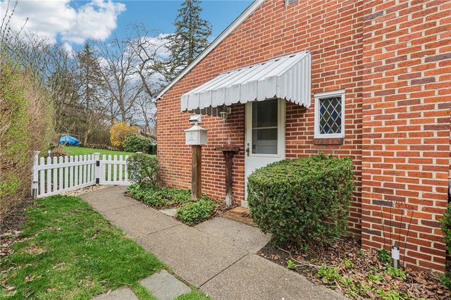 3027 Dwight Ave, Dormont, PA 15216