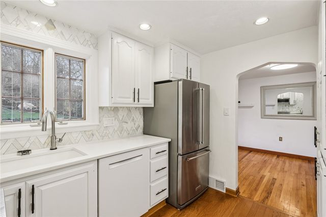 3027 Dwight Ave, Dormont, PA 15216