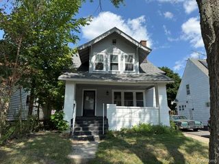 917 E 8th Street, Flint, MI 48503