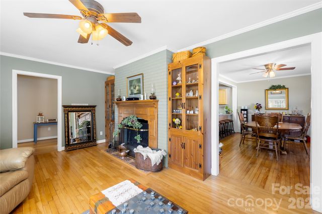 1912 Old West Lane, Gastonia, NC 28052