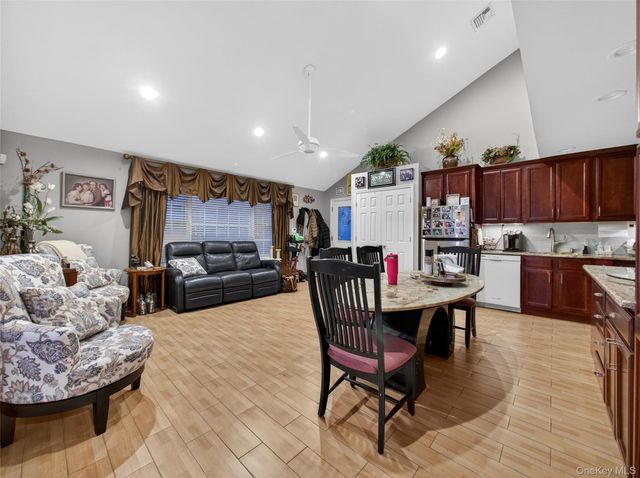 3 Claremont Lane, Suffern, NY 10901