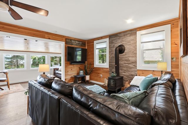 470 Mica Point Road, Barrington, NH 03825