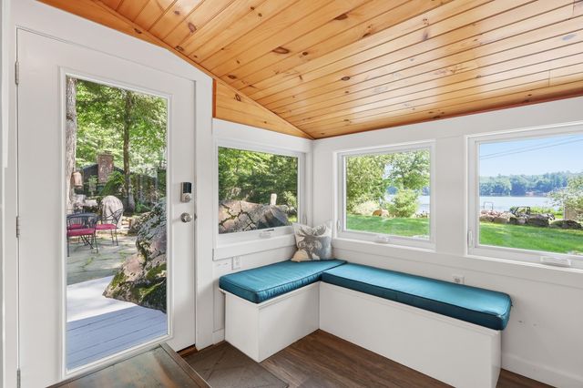 470 Mica Point Road, Barrington, NH 03825