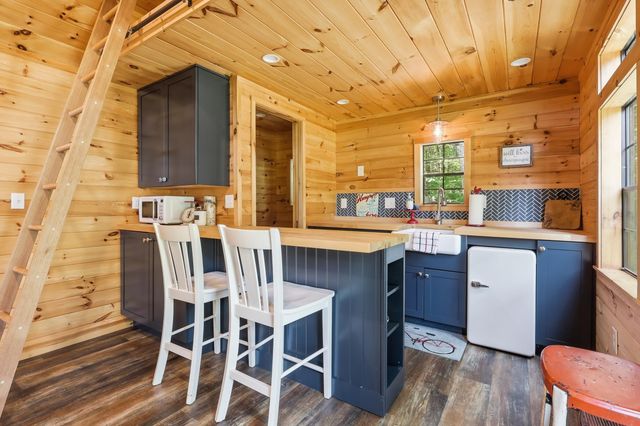 470 Mica Point Road, Barrington, NH 03825