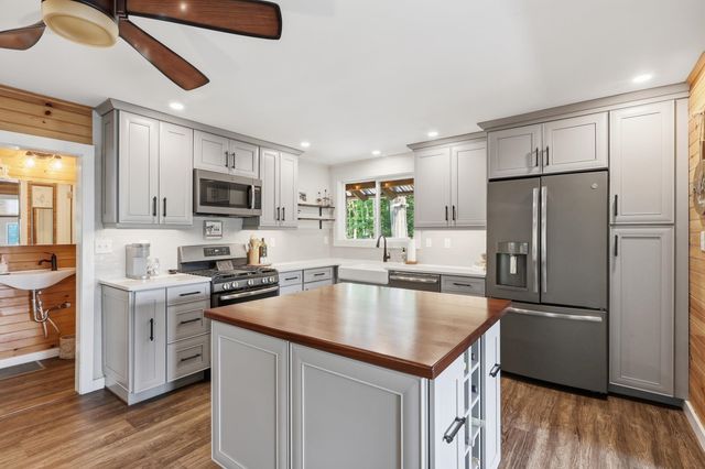 470 Mica Point Road, Barrington, NH 03825