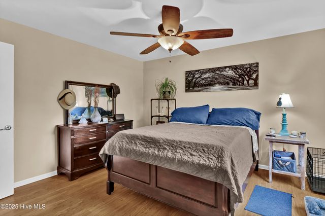 21801 Us 17 Highway, Hampstead, NC 28443