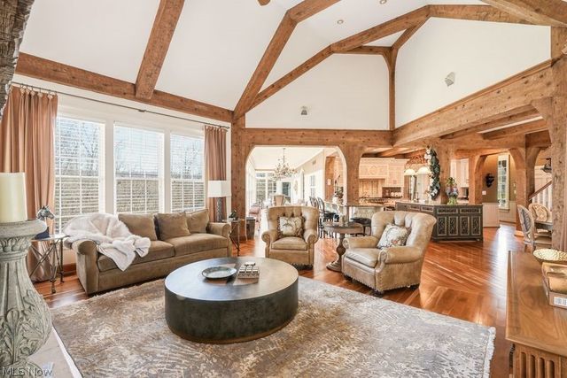 809 Village Trails, Gates Mills, OH 44040