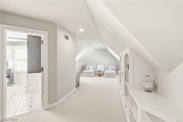 809 Village Trails, Gates Mills, OH 44040