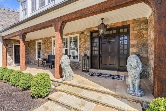 809 Village Trails, Gates Mills, OH 44040