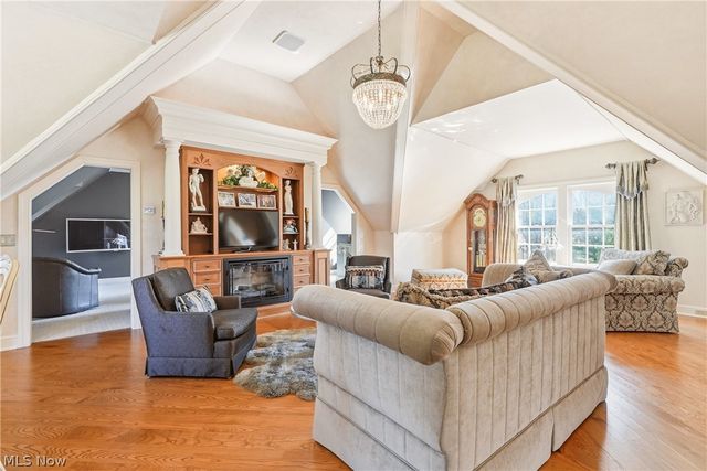 809 Village Trails, Gates Mills, OH 44040
