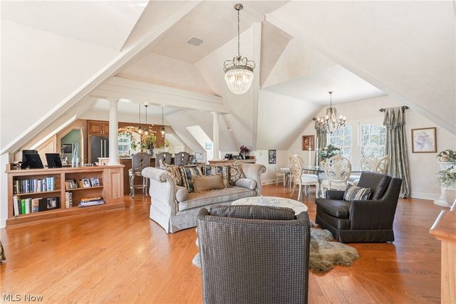809 Village Trails, Gates Mills, OH 44040