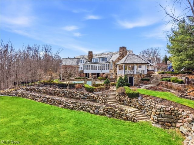 809 Village Trails, Gates Mills, OH 44040