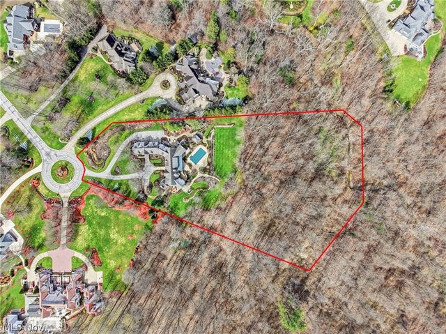 809 Village Trails, Gates Mills, OH 44040