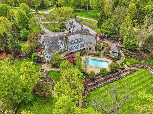 809 Village Trails, Gates Mills, OH 44040