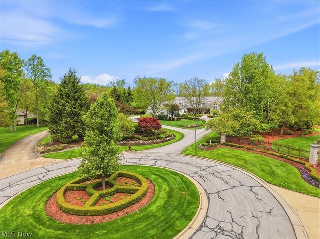 809 Village Trails, Gates Mills, OH 44040