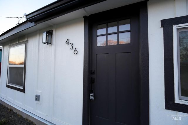 436 2nd St N, Nampa, ID 83687