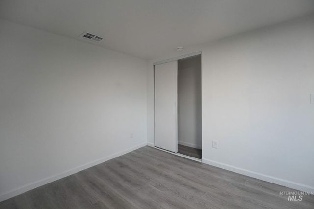 436 2nd St N, Nampa, ID 83687