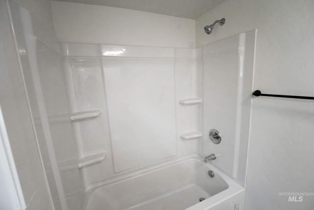 436 2nd St N, Nampa, ID 83687