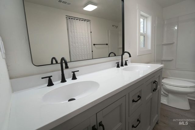 436 2nd St N, Nampa, ID 83687