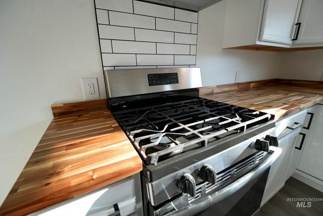 436 2nd St N, Nampa, ID 83687