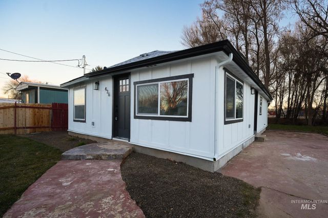 436 2nd St N, Nampa, ID 83687