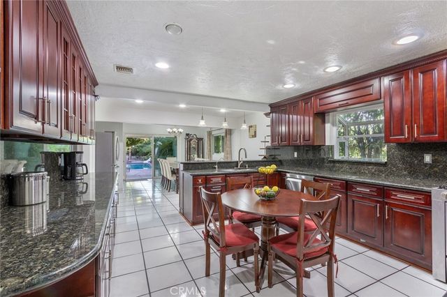 9340 Burnet Ave, North Hills, CA 91343