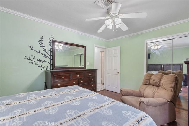 9340 Burnet Ave, North Hills, CA 91343