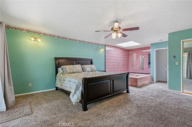 9340 Burnet Ave, North Hills, CA 91343