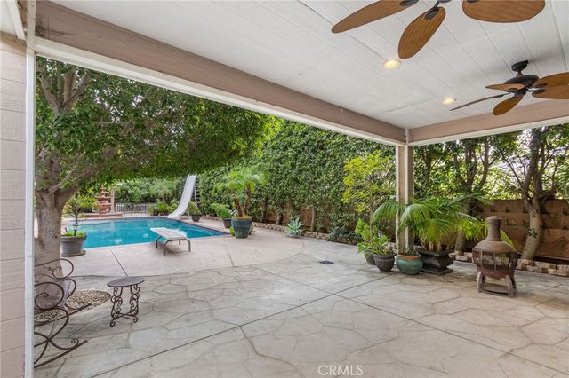 9340 Burnet Ave, North Hills, CA 91343