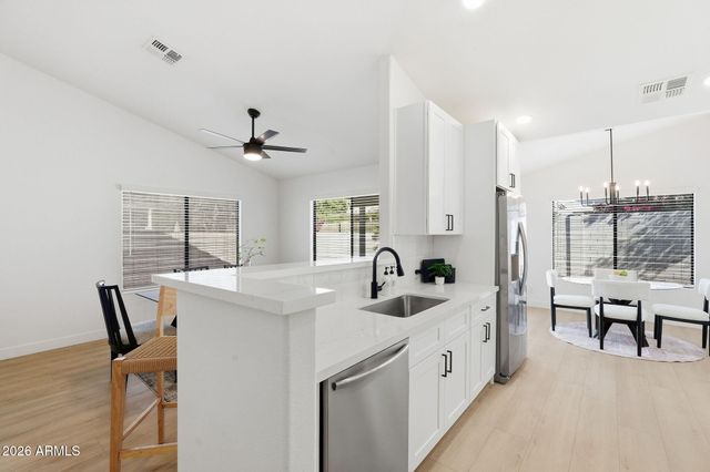 1308 W STARFISH Drive, Gilbert, AZ 85233