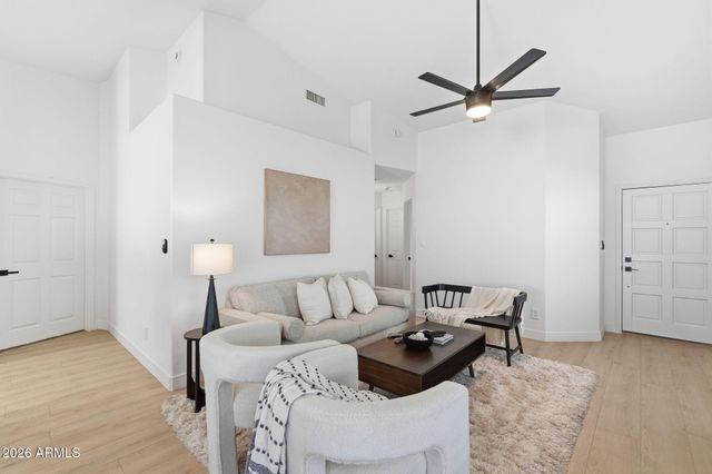 1308 W STARFISH Drive, Gilbert, AZ 85233