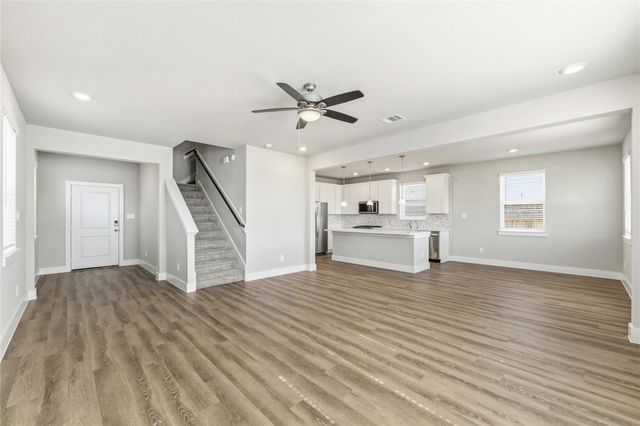 219 Orchard Laurel Drive, Alvin, TX 77511