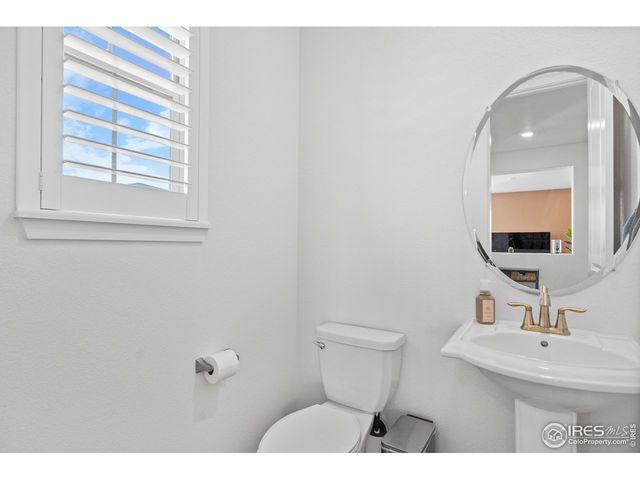 8353 Bijou Creek Ave, Littleton, CO 80125