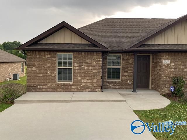 865 Ryland Pike B, Huntsville, AL 35811