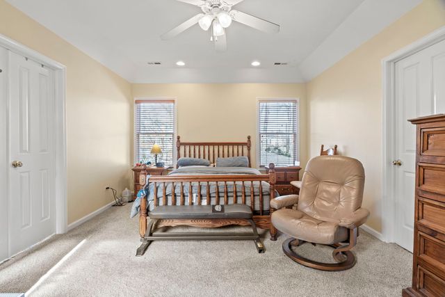 816 E Mayfair Road, Arlington Heights, IL 60005