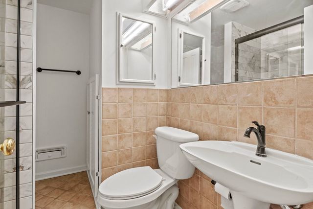 816 E Mayfair Road, Arlington Heights, IL 60005