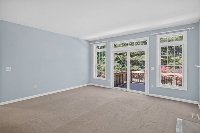 6 Autumn Glen, Plymouth, MA 02360