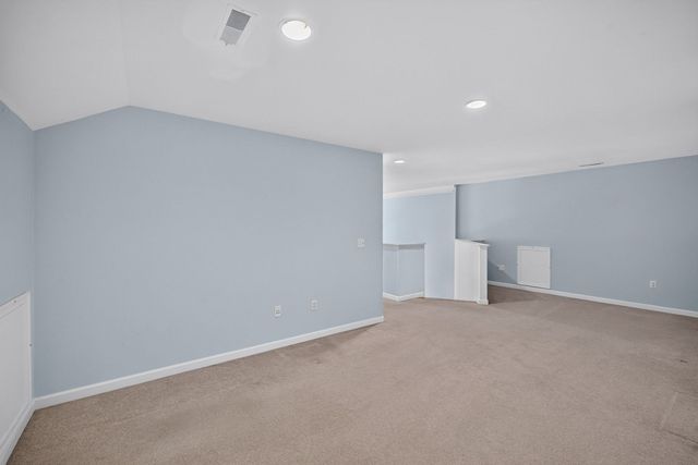 6 Autumn Glen, Plymouth, MA 02360