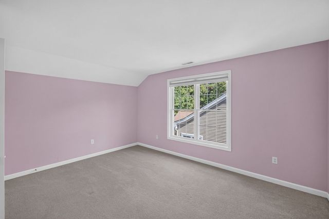 6 Autumn Glen, Plymouth, MA 02360