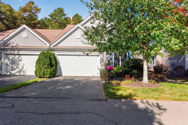 6 Autumn Glen, Plymouth, MA 02360