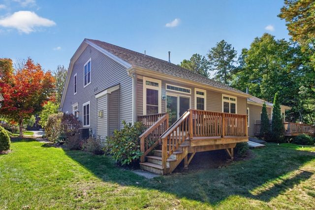 6 Autumn Glen, Plymouth, MA 02360
