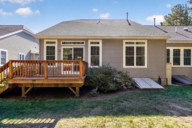 6 Autumn Glen, Plymouth, MA 02360