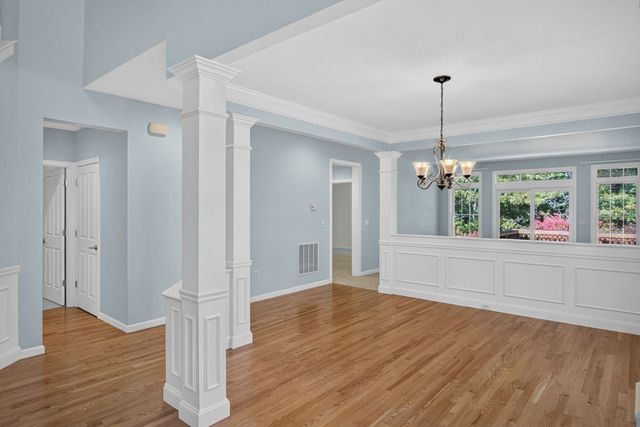 6 Autumn Glen, Plymouth, MA 02360