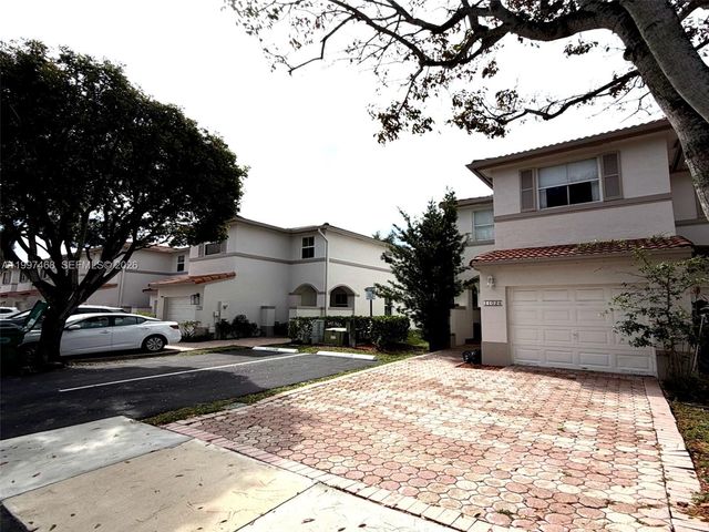 11026 NW 43rd Ter, Doral, FL 33178