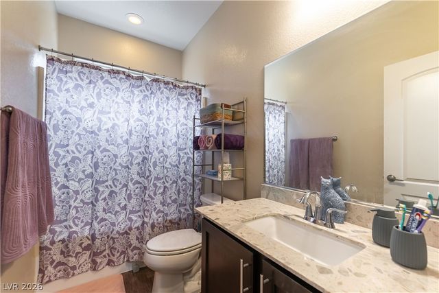6433 Mayfair Park Street, Las Vegas, NV 89166